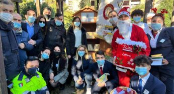 Consegna letterine Babbo Natale nel III municipio Catania