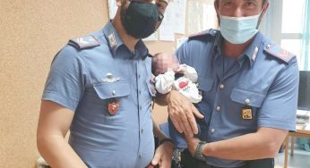 Neonato abbandonato dentro una cesta a Catania, sta bene