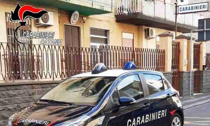 Rapinato in pieno centro a Catania, arrestato 41enne