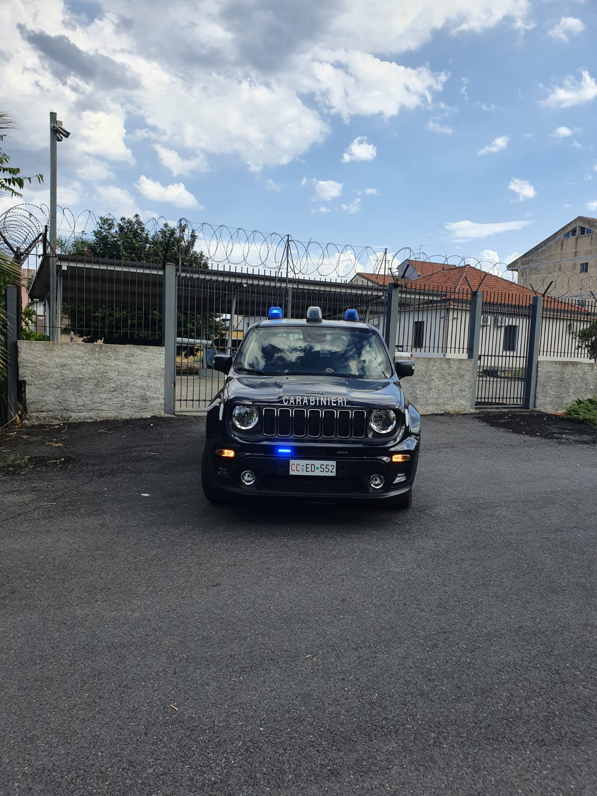 Fiumefreddo di Sicilia: rubano la centralina di una macchina, tre arresti