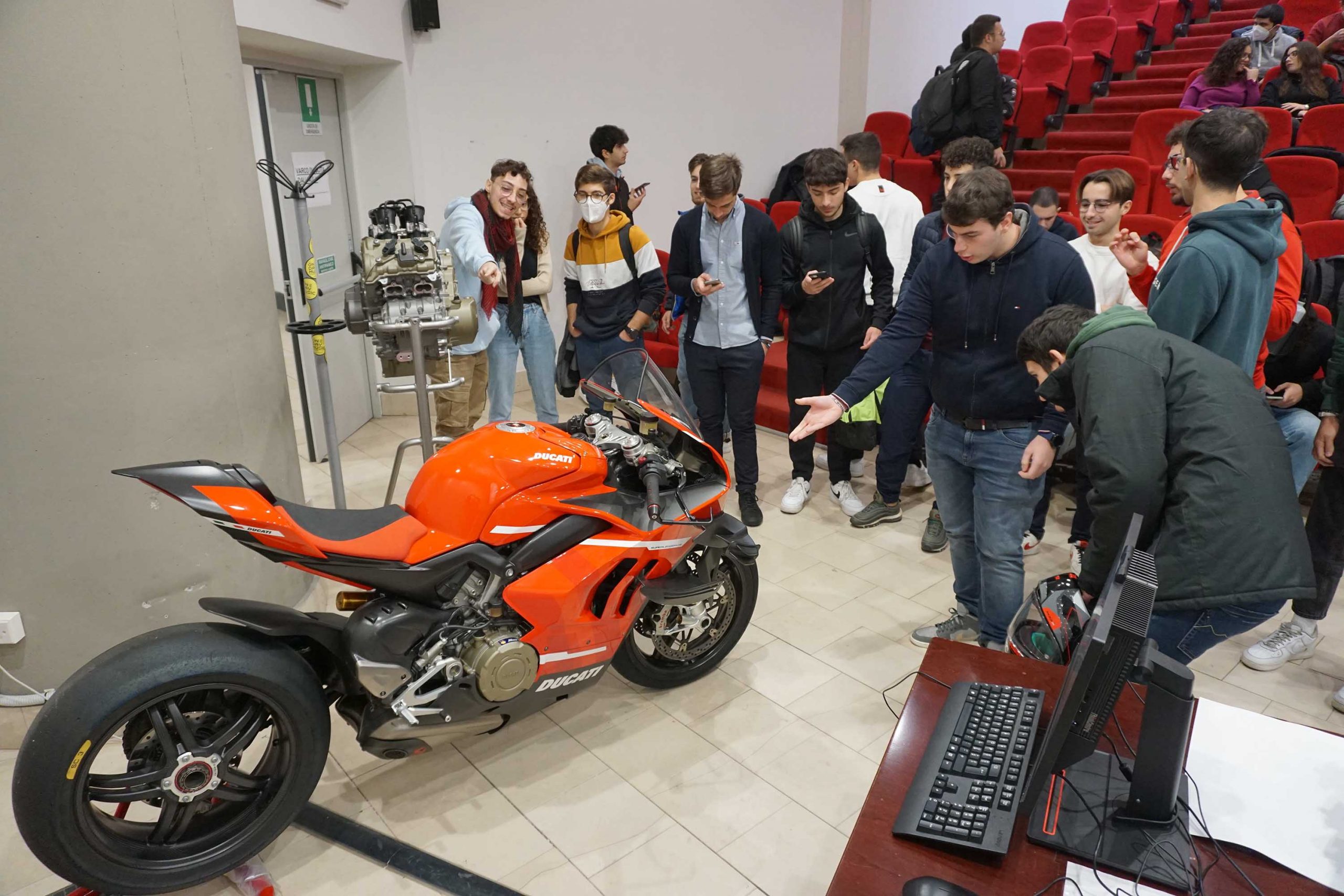 Ducati e Pirelli insieme per un ponte tra formazione, ricerca e innovazione