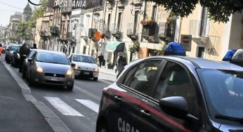 Ruba profumi da un negozio, arrestata 44enne