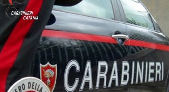 Beccati mentre “alleggerivano” un ponteggio, arrestati