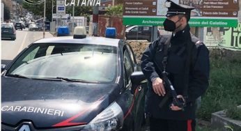 Scordia: vicino di casa accoltellato, arrestati due fratelli