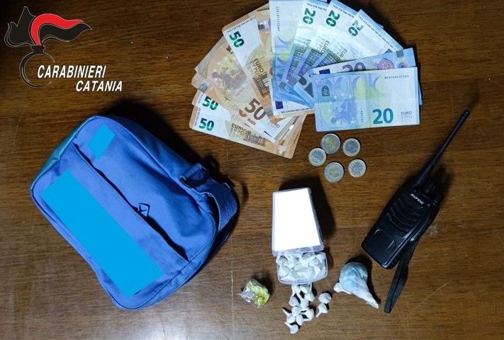 “Trappeto nord”: arrestato un 18enne trovato con il “kit” dello spacciatore