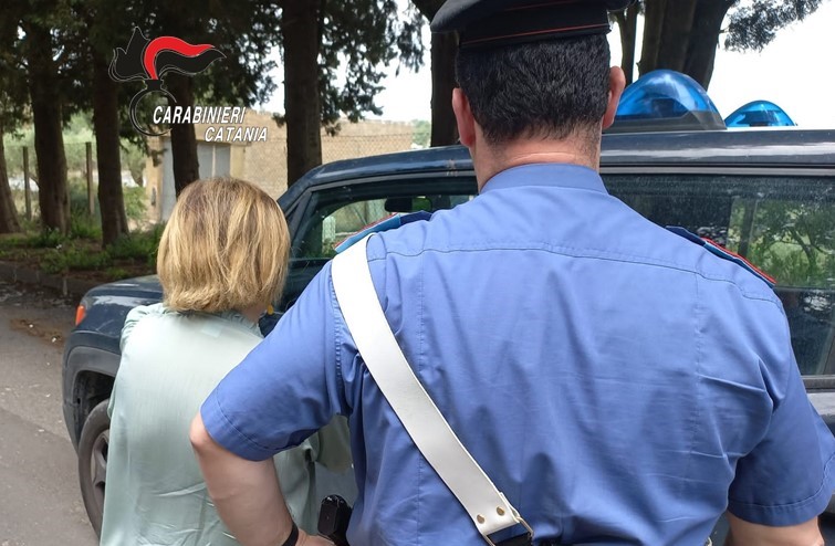 Due donne tentano il suicidio, salvate dai Carabinieri