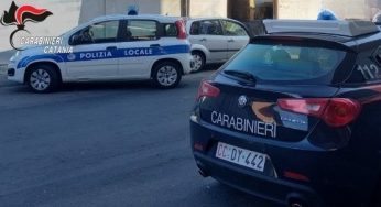 Catania: controlli alle attività commerciali su strada, 7 denunce