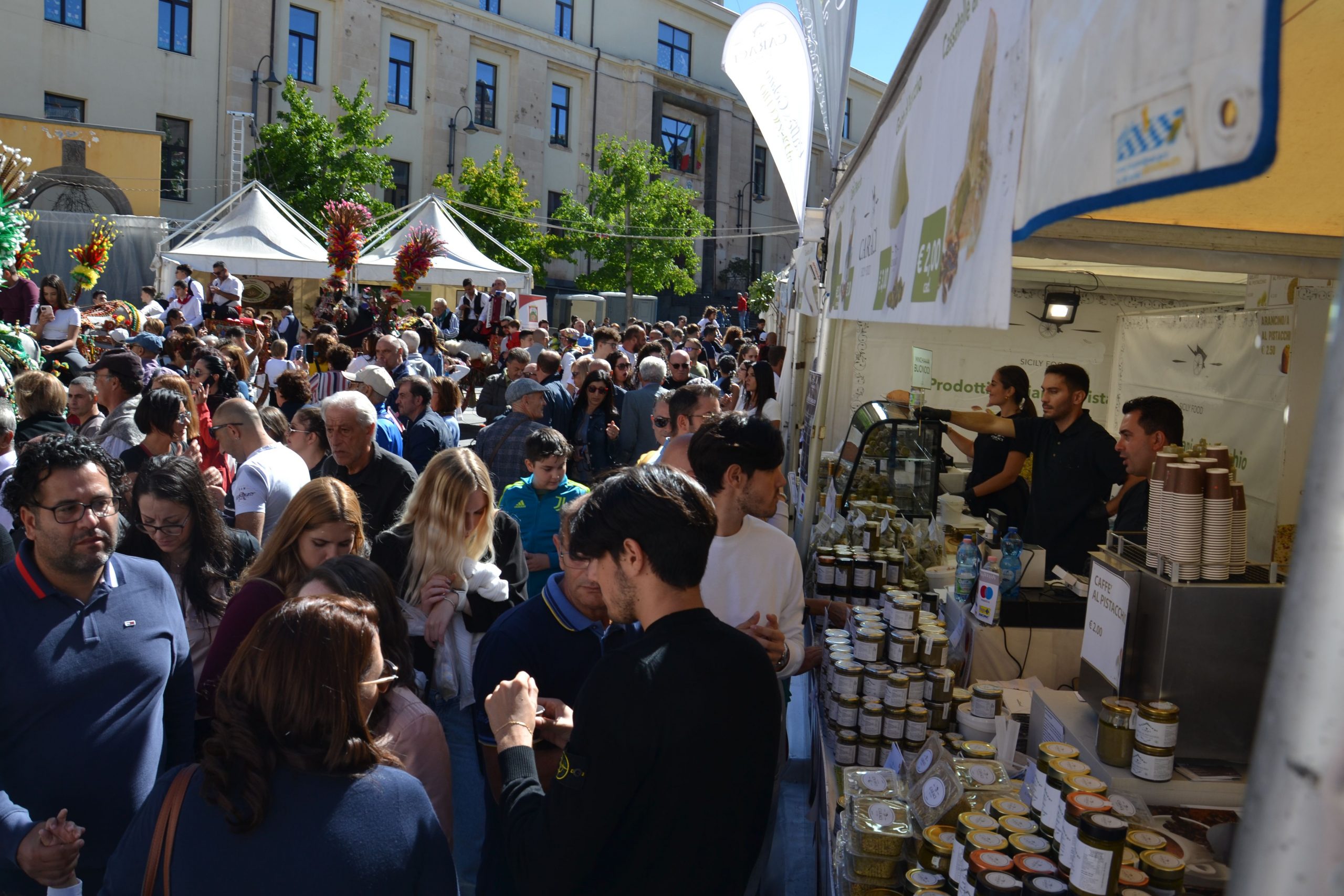 Bronte pronta a festeggiare il suo oro verde: al via la XXXIII Sagra del Pistacchio Dop