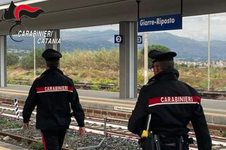Giarre: i Carabinieri intervengono alla stazione ferroviaria per un ragazzo sui binari