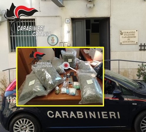 Aci Catena: la droga viaggia su corriere espresso, arrestato
