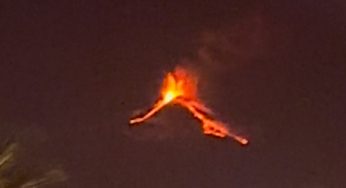 Spettacolare eruzione dell’Etna