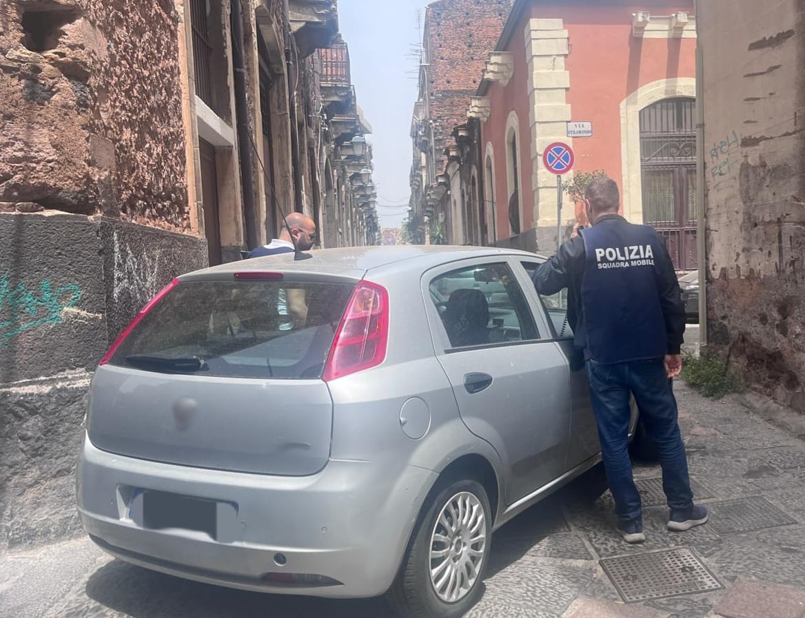 Aggredirono disabile, eseguiti tre arresti