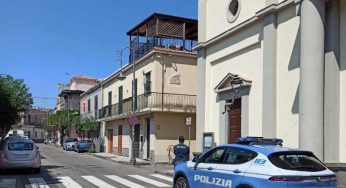 Gli agenti del Commissariato di Acireale svolgono un controllo rigoroso sugli esercizi commerciali