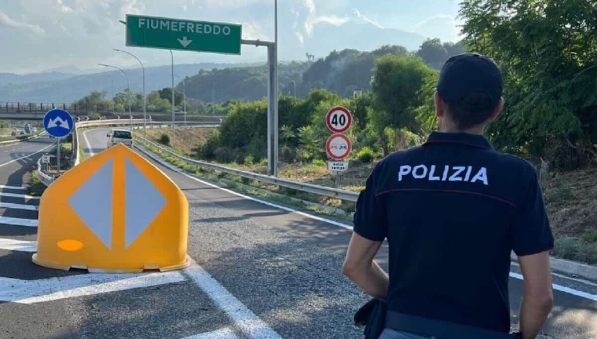 Fermato dalla Polizia Stradale dopo 20 km contromano sull’A/18