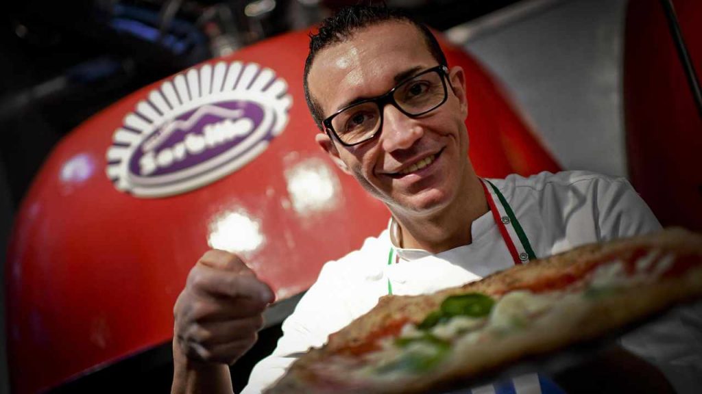 Pizza e bibita gratis da Gino Sorbillo