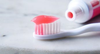 Pulizia casa, con il trucco del dentifricio risolvi 5 rogne in una | Arriva là dove gli altri prodotti ti hanno lasciato sporco